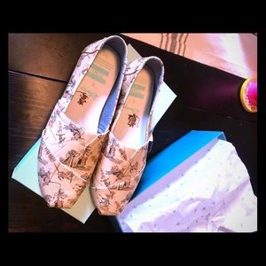 Brand new Disney Toms